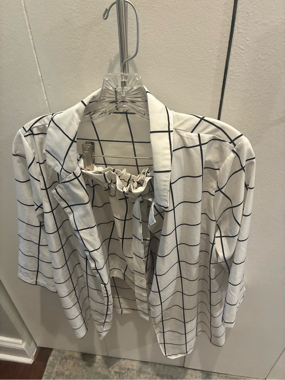 White Grid Matching Set Jacket & Tie Shorts